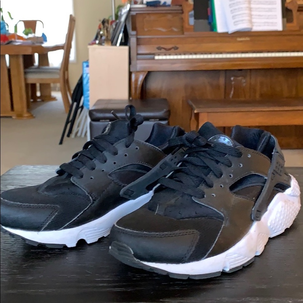 Nike huarache sneakers